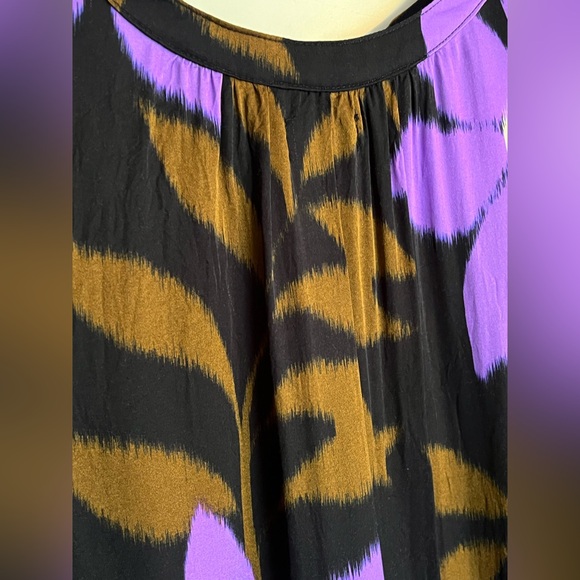 SOLD * VELVET by Graham + Spencer Isa Printed Blouse Size XL - Picture 11 of 16